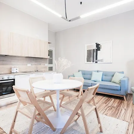 Easylife - Elegant Apartment 3 Mins From Duomo Milan Exterior photo